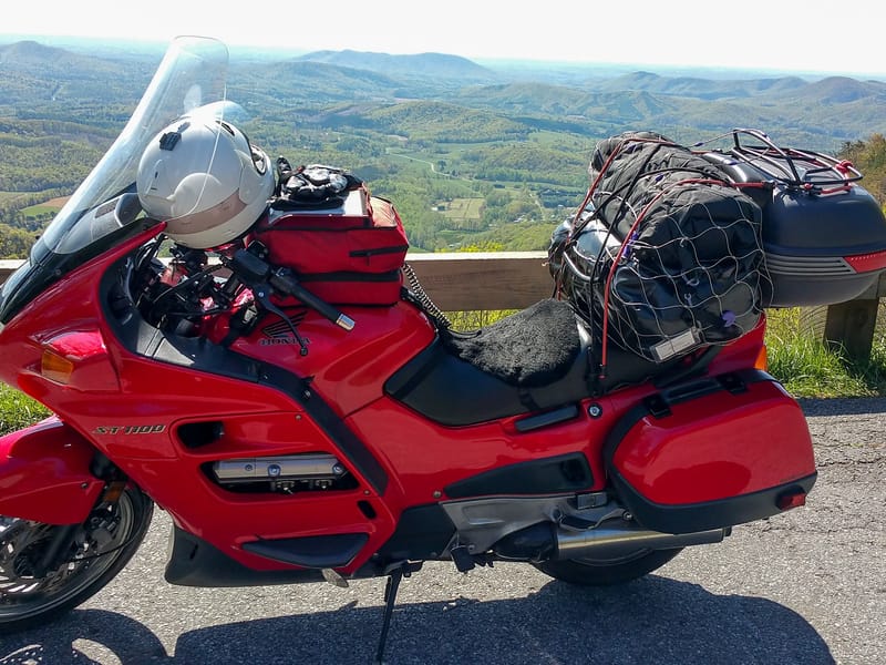 ST 1100 at Cumberland Knob Recreation area overlook