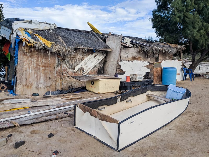 Campground host? - Playa El Requeson on Bahia Concepcion