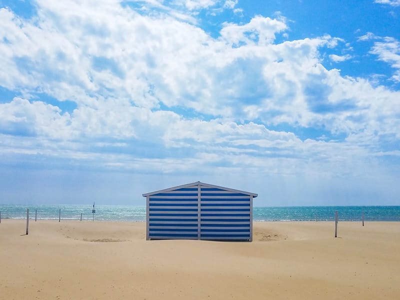 Strolling along the Narbonne Plage