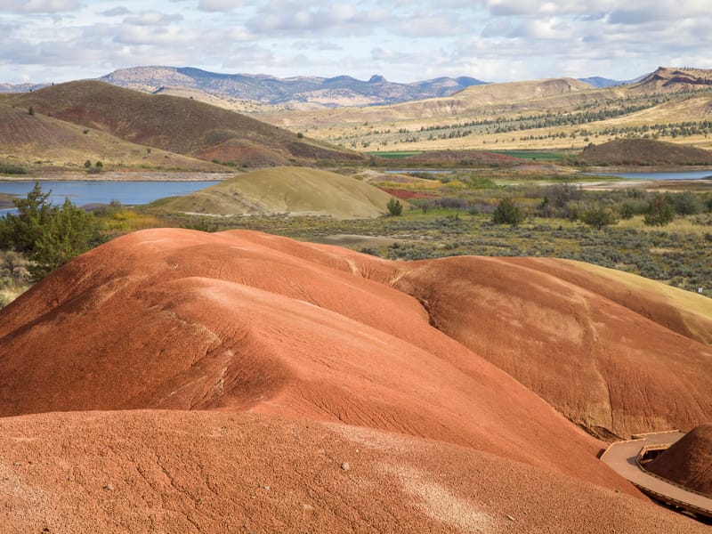 Along the Painted Cove Trail