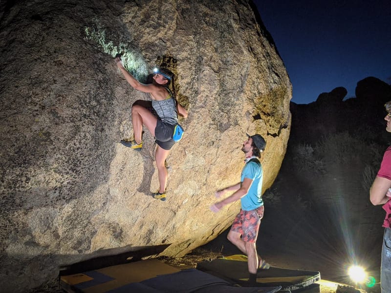 Night time bouldering in the Buttermilks