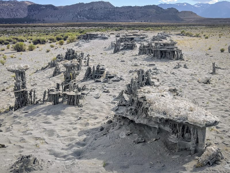 Tufa furniture store