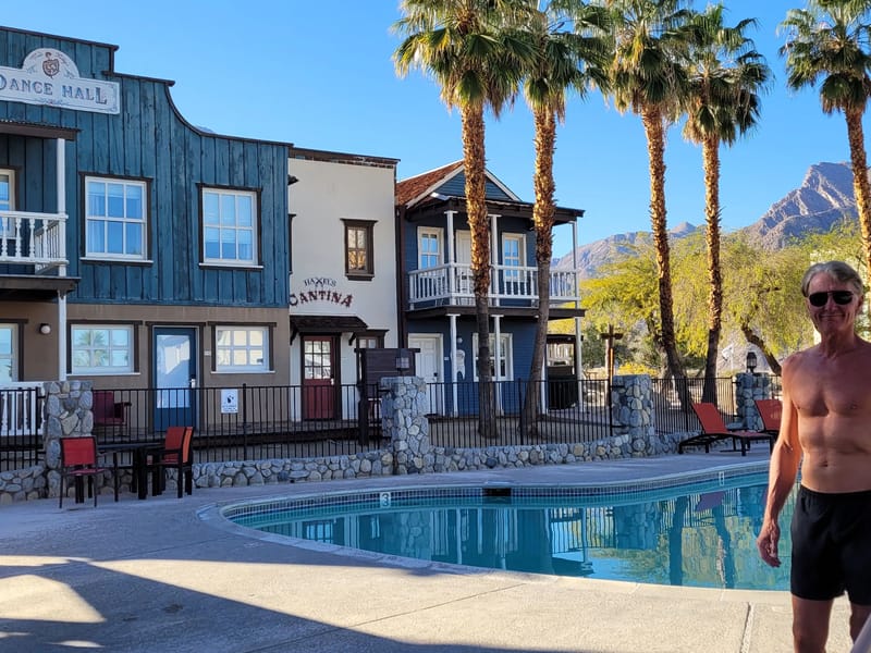 Palm Canyon Resort - Wild West theme